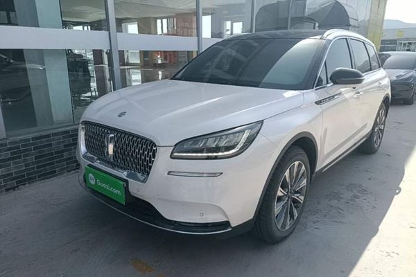 Lincoln Corsair · 2022 год