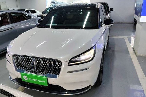 Lincoln Corsair 2022, 82700 км, за 17363 USD