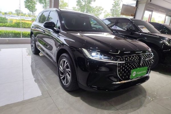 Lincoln Corsair 2023, 30300 км, за 22690 USD - фото 12