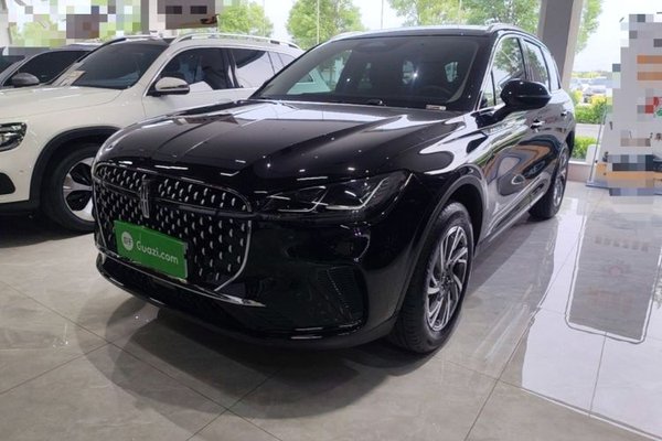 Lincoln Corsair · 2023 год