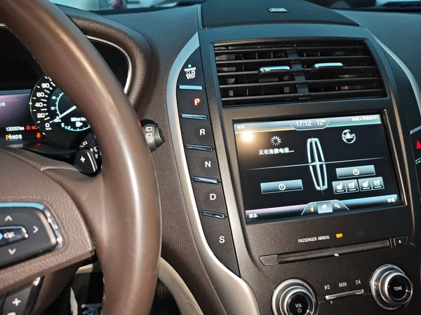 Lincoln MKC 2014, 120000 км, за 8469 USD