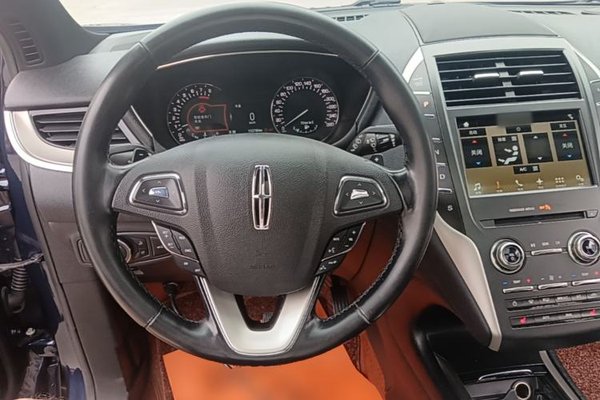 Lincoln MKC 2017, 153700 км, за 9998 USD