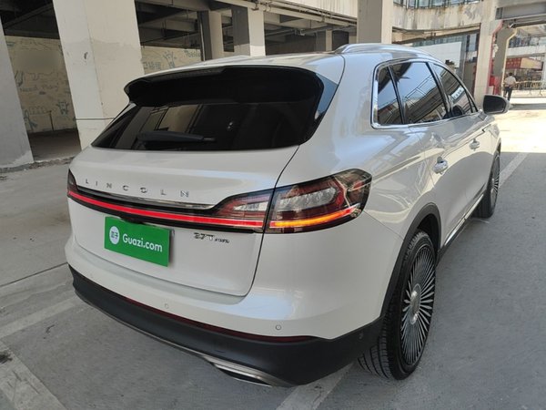 Lincoln Nautilus 2019, 124200 км, за 16915 USD - фото 6