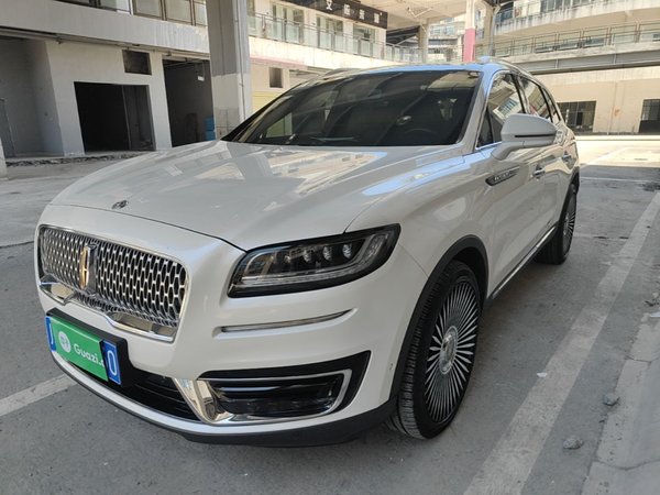 Lincoln Nautilus · 2019 год
