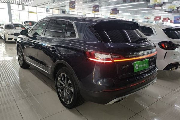 Lincoln Nautilus 2021, 20900 км, за 21962 USD