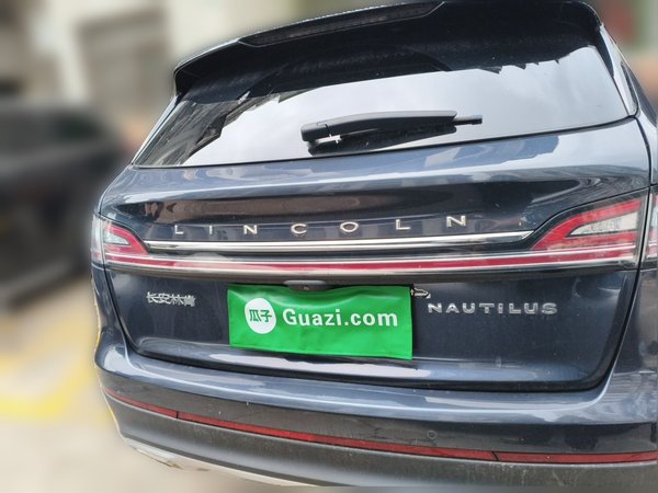 Lincoln Nautilus 2021, 26900 км, за 20845 USD