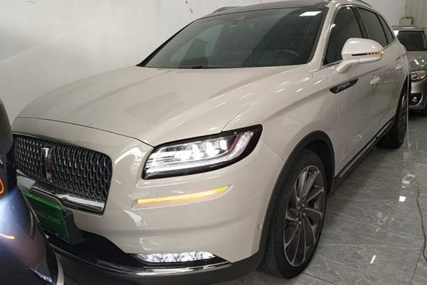 Lincoln Nautilus 2021, 41500 км, за 24148 USD