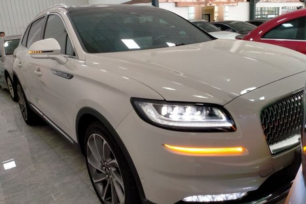 Lincoln Nautilus 2021, 41500 км, за 24148 USD