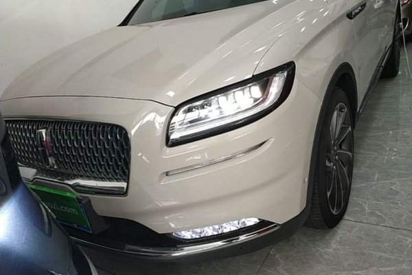 Lincoln Nautilus 2021, 41500 км, за 24148 USD - фото 9