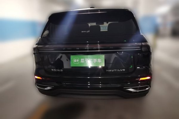 Lincoln Nautilus 2023, 15600 км, за 31700 USD