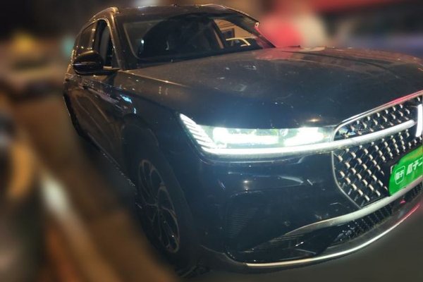 Lincoln Nautilus 2023, 46100 км, за 28858 USD