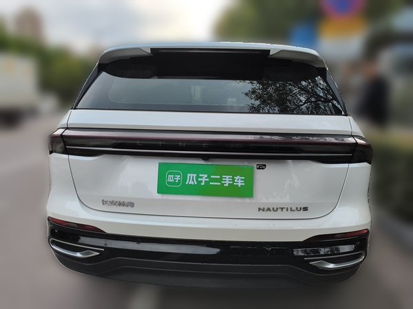 Lincoln Nautilus 2023, 27400 км, за 27883 USD
