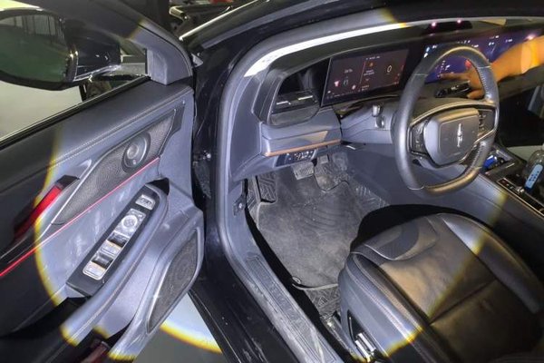 Lincoln Z 2022, 29900 км, за 18386 USD - фото 16