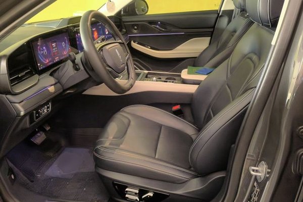 Lincoln Z 2022, 25400 км, за 21960 USD - фото 16