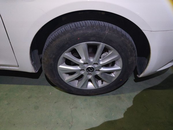 Luxgen 5 2013, 79700 км, за 3094 USD - фото 8