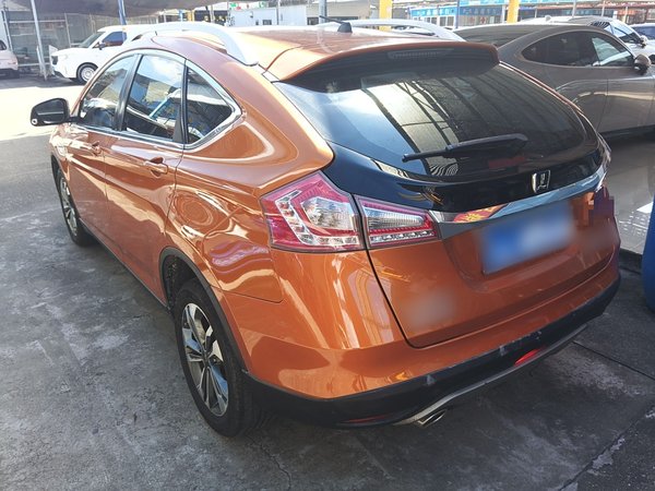 Luxgen U6 2014, 134300 км, за 3476 USD