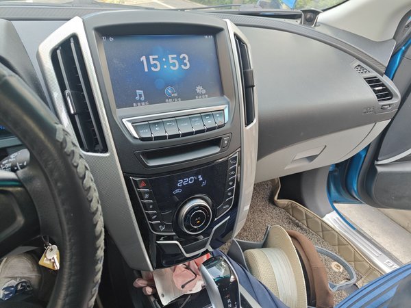 Luxgen U6 SUV 2015, 52800 км, за 2798 USD - фото 17