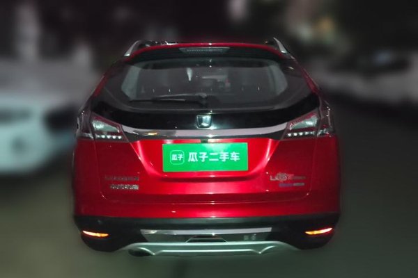Luxgen U6 SUV 2015, 65400 км, за 2509 USD