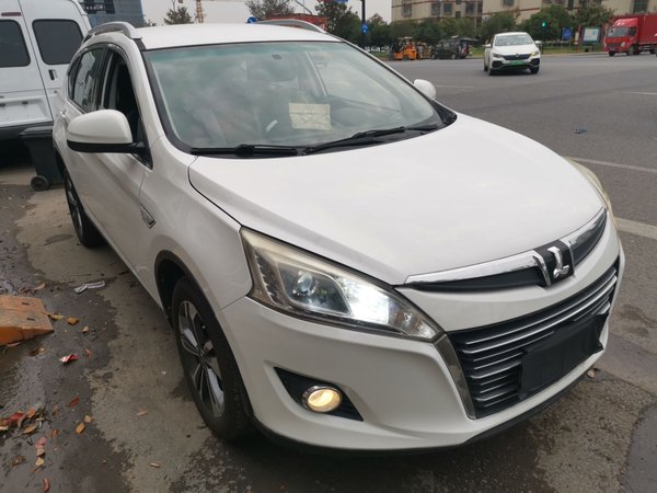 Luxgen U6 SUV 2016, 95400 км, за 4317 USD