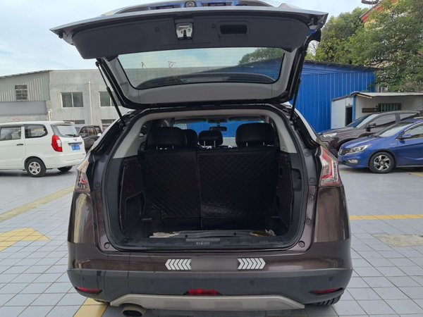 Luxgen U6 SUV 2017, 93900 км, за 4443 USD - фото 22