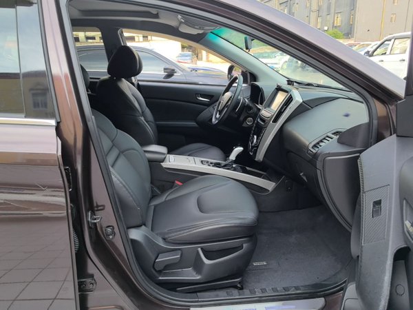 Luxgen U6 SUV 2017, 93900 км, за 4443 USD - фото 23