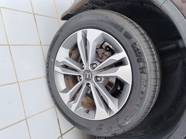 Luxgen U6 SUV 2017, 93900 км, за 4443 USD - фото 10