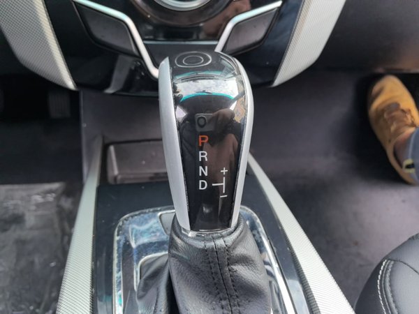 Luxgen U6 SUV 2017, 93900 км, за 4443 USD - фото 17