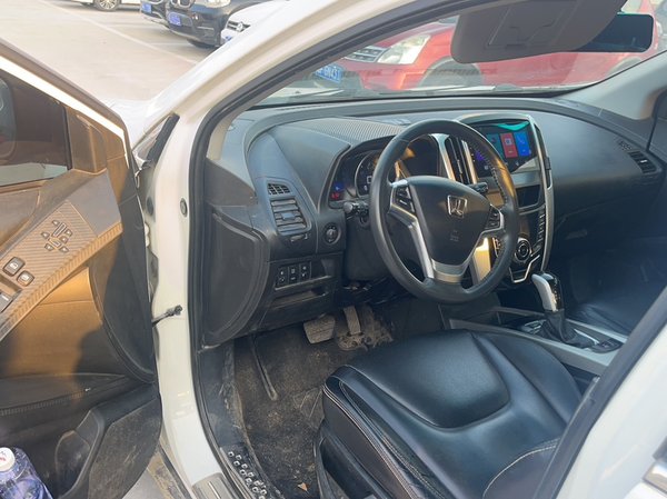 Luxgen U6 SUV 2017 1.8T Fashion-Upgraded Model, 2017 года