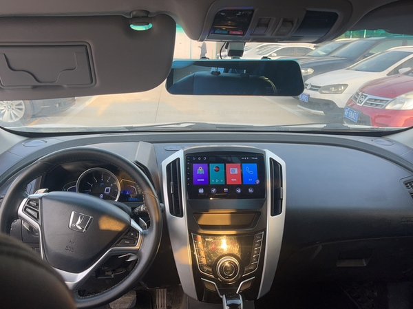 Luxgen U6 2017, 118200 км, за 3836 USD