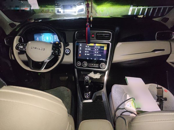 Lynk & Co 01 2017, 109400 км, за 8463 USD - фото 10