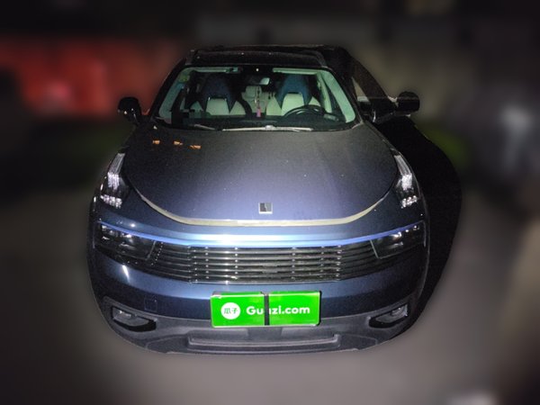 Lynk & Co 01 2017, 109400 км, за 8463 USD