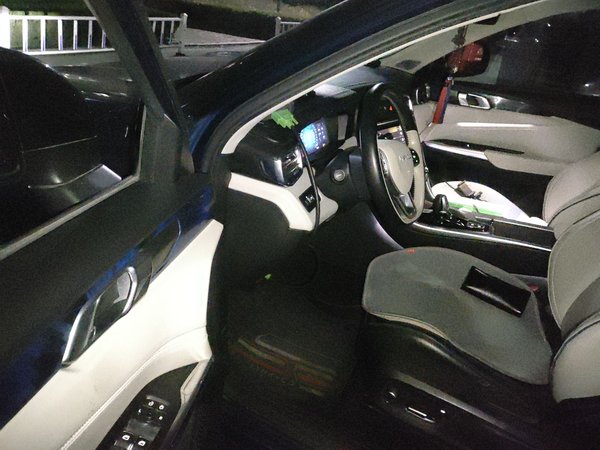 Lynk & Co 01 2017, 109400 км, за 8463 USD - фото 17