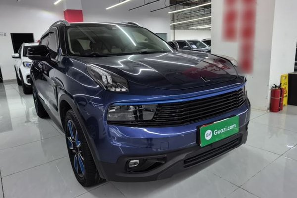 Lynk & Co 01 2017, 48099 км, за 10044 USD