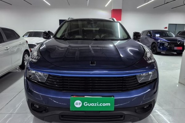 Lynk & Co 01 2017, 48099 км, за 10044 USD