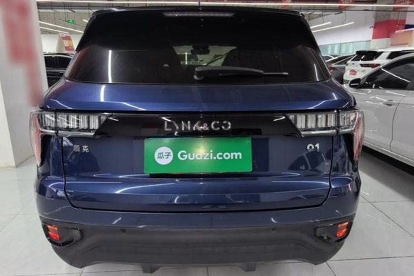 Lynk & Co 01 2017, 48099 км, за 10044 USD