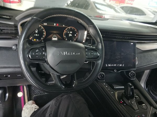 Lynk & Co 01 2021, 122500 км, за 14200 USD - фото 13