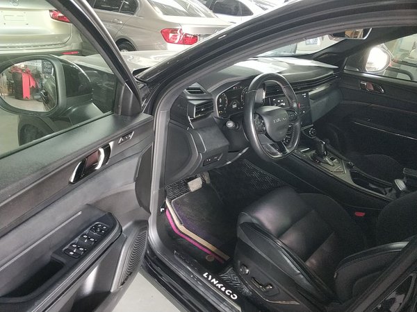 Lynk & Co 01 2021, 122500 км, за 14200 USD - фото 19