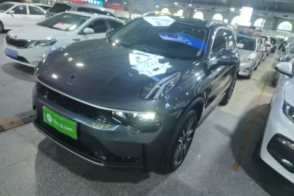 Lynk & Co 01 · 2023 год