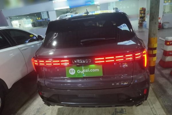 Lynk & Co 01 2023, 44200 км, за 15037 USD