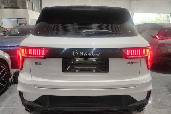 Lynk & Co 01 EM-P 2021, 86100 км, за 11900 USD