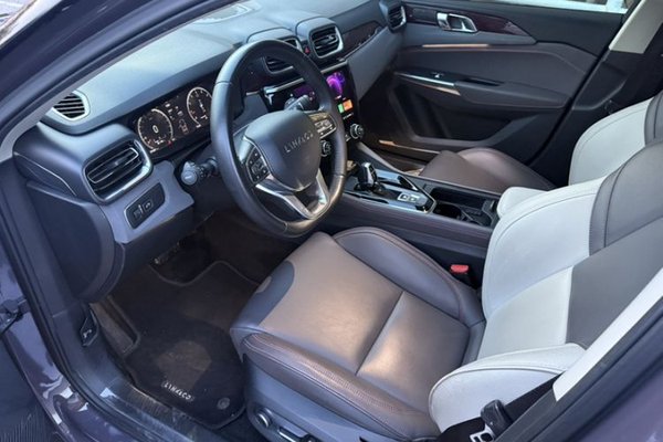 Lynk & Co 02 2019, 57400 км, за 10881 USD - фото 35