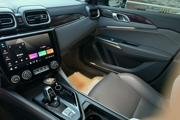 Lynk & Co 02 2019, 57400 км, за 10881 USD - фото 43