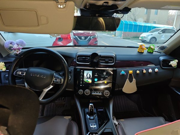 Lynk & Co 02 2021, 24500 км, за 10013 USD - фото 16