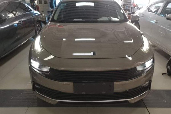 Lynk & Co 03 2018, 71800 км, за 8955 USD