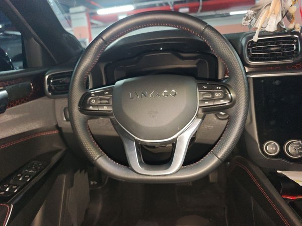 Lynk & Co 03 2019, 59900 км, за 8922 USD - фото 9
