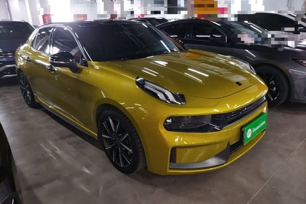 Lynk & Co 03 2020, 42200 км, за 13552 USD