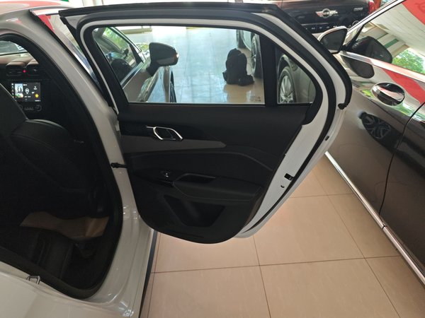 Lynk & Co 03 2021, 24300 км, за 11026 USD - фото 15