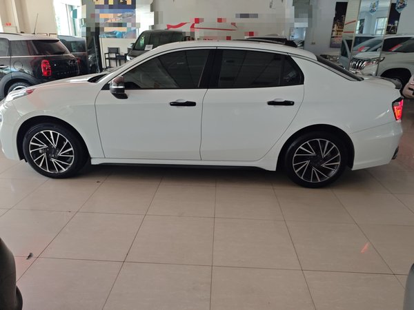 Lynk & Co 03 2021, 24300 км, за 11026 USD - фото 24