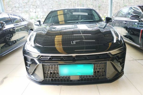 Lynk & Co 03 2023, 38400 км, за 14410 USD