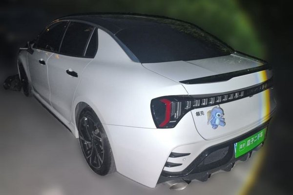 Lynk & Co 03 2023, 14000 км, за 14570 USD
